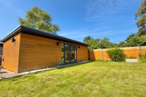 Garden Studio- click for photo gallery